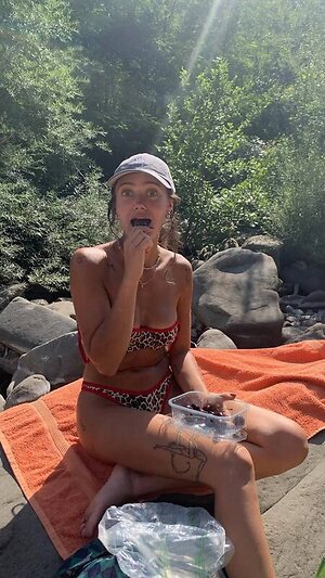 Ella Purnell leaked photo #22