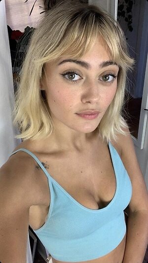 Ella Purnell leaked photo #26