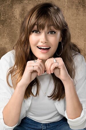Ella Purnell