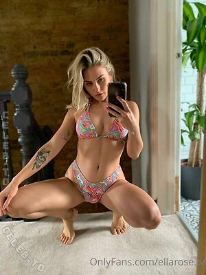 Ellarose.tv leaked photo #270