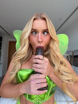 Elle Brooke leaked photo #402