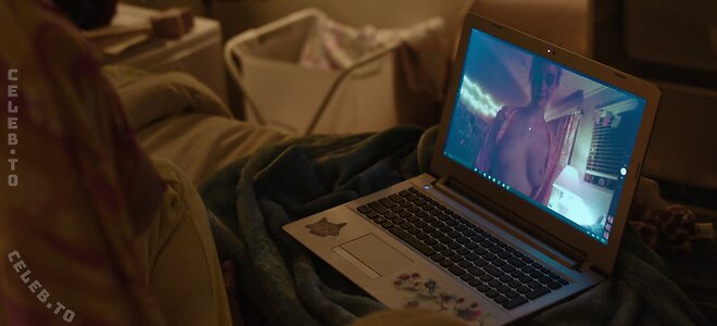 Elle Fanning Nude Leaked Photo #24