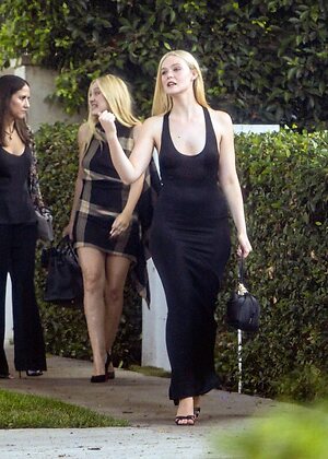 Elle Fanning leaked photo #143