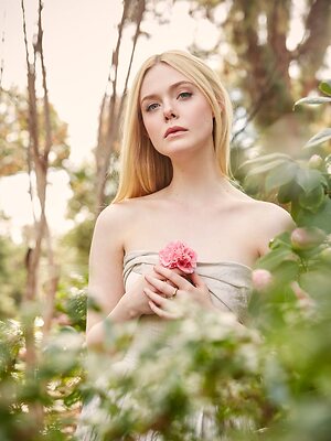 Elle Fanning