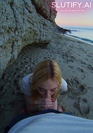 Elle Fanning leaked photo #292