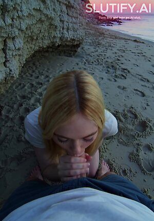 Elle Fanning leaked photo #293