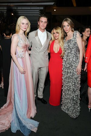 Elle Fanning leaked photo #337