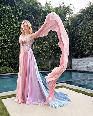 Elle Fanning leaked photo #338