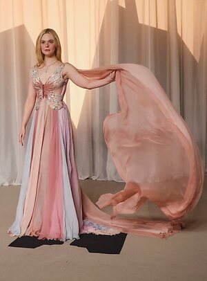 Elle Fanning leaked photo #377