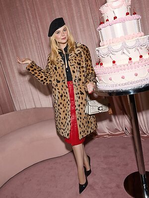 Elle Fanning leaked photo #408