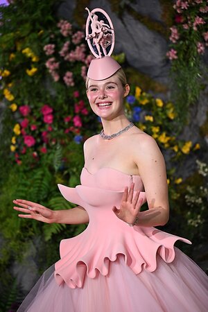 Elle Fanning leaked photo #429