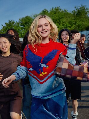 Elle Fanning leaked photo #432