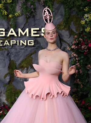 Elle Fanning leaked photo #453