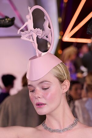 Elle Fanning leaked photo #456