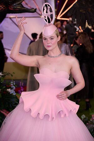 Elle Fanning leaked photo #457