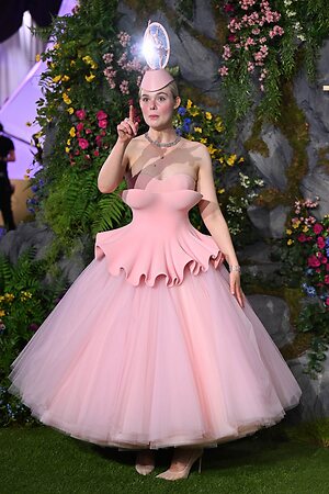 Elle Fanning leaked photo #484