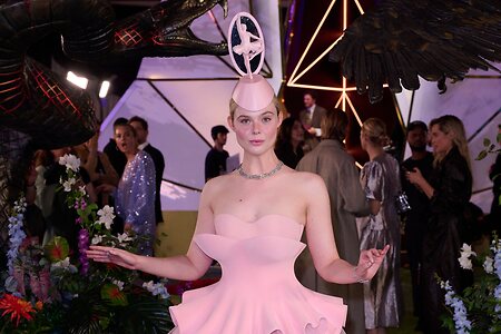 Elle Fanning leaked photo #529