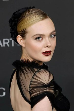 Elle Fanning leaked photo #600