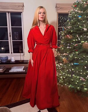 Elle Fanning leaked photo #609