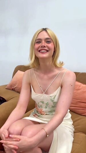 Elle Fanning leaked photo #614