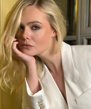 Elle Fanning leaked photo #631