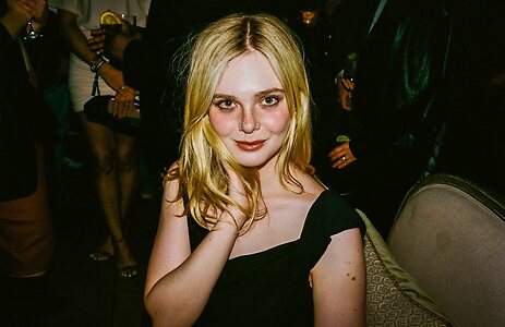 Elle Fanning leaked photo #670