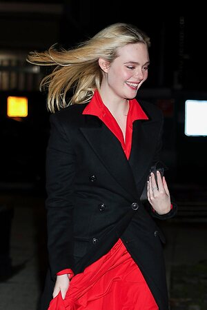 Elle Fanning leaked photo #672