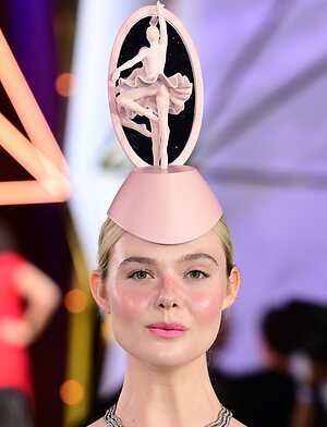Elle Fanning leaked photo #711