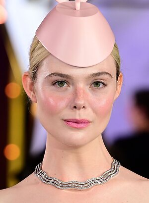 Elle Fanning leaked photo #712