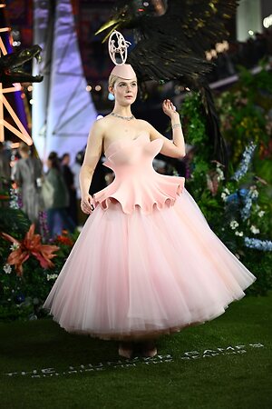 Elle Fanning leaked photo #716