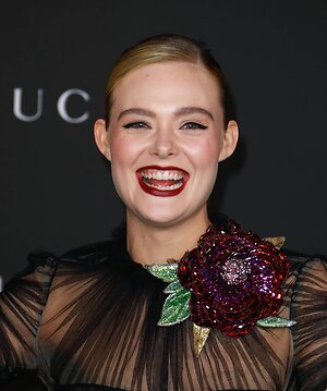 Elle Fanning leaked photo #743