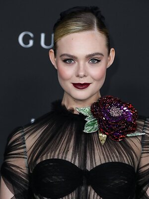 Elle Fanning leaked photo #752
