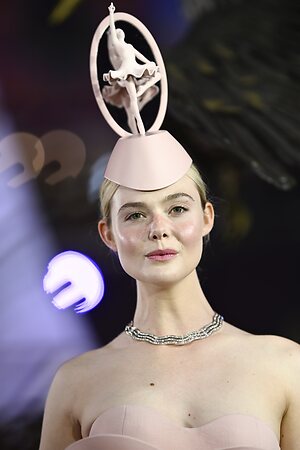 Elle Fanning leaked photo #769