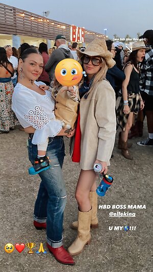 Elle King leaked photo #6