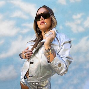 Elle King leaked photo #13