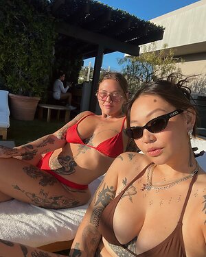 Elle King Nude Leaked Photo #65