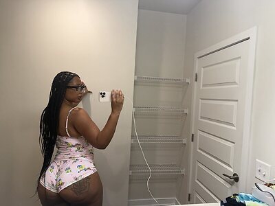 Elle leaked photo #2