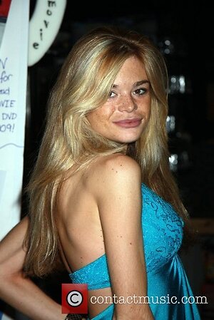 Ellen Muth leaked photo #4