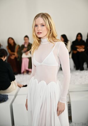 Ellie Bamber leaked photo #88
