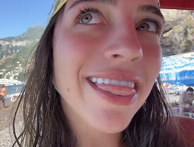 Ellie Dobleske leaked photo #5