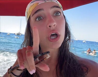 Ellie Dobleske leaked photo #6