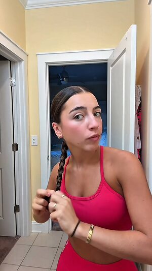Ellie Dobleske leaked photo #24