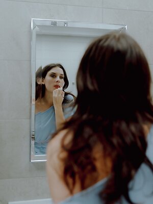 Ellie Rowsell
