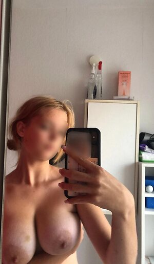 Elly Ann Nude Leaked Photo #3