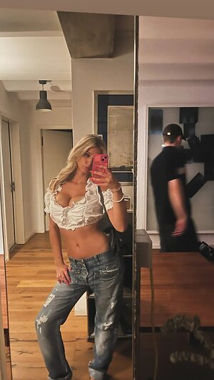 Set 32 — 2 photos