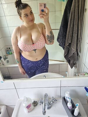 Ellysux leaked photo #4