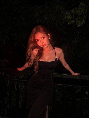 Eloise Winchel leaked photo #9