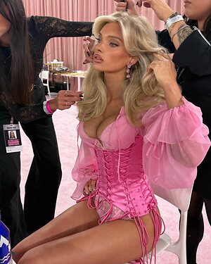 Elsa Hosk leaked photo #392