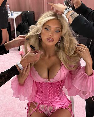 Elsa Hosk leaked photo #395