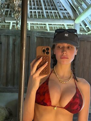 Elsie Hewitt leaked photo #263